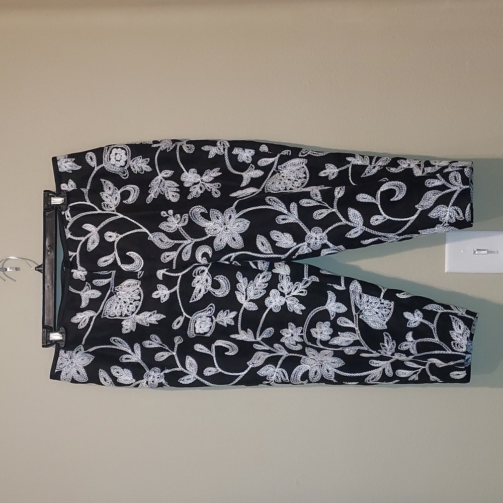 Principe embroidered Capri pants
